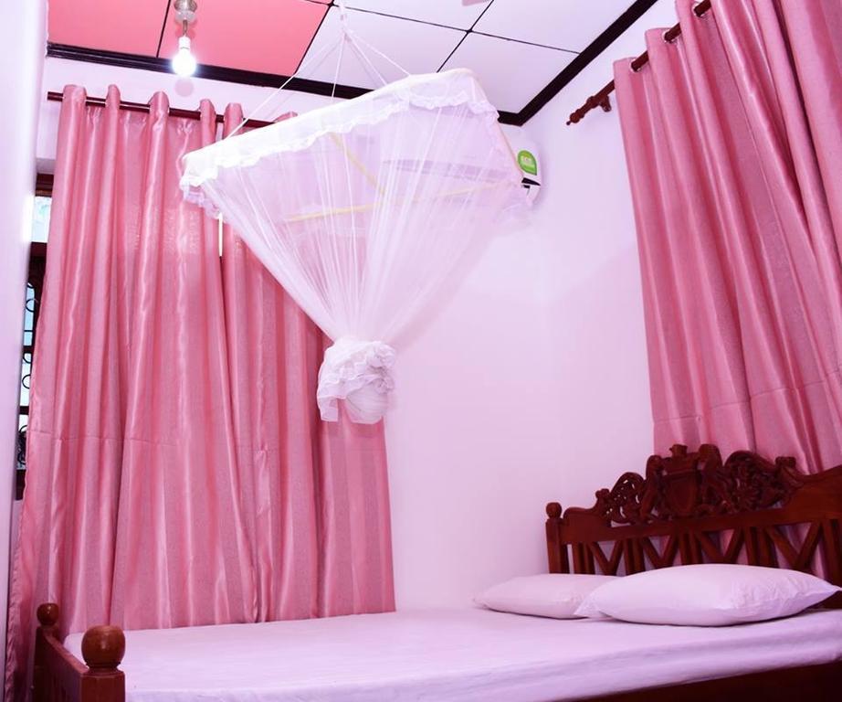 Gold Coast Resort Weligama Extérieur photo