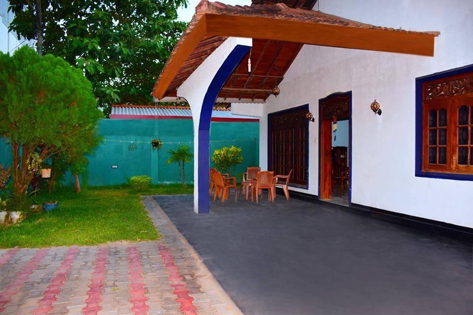 Gold Coast Resort Weligama Extérieur photo